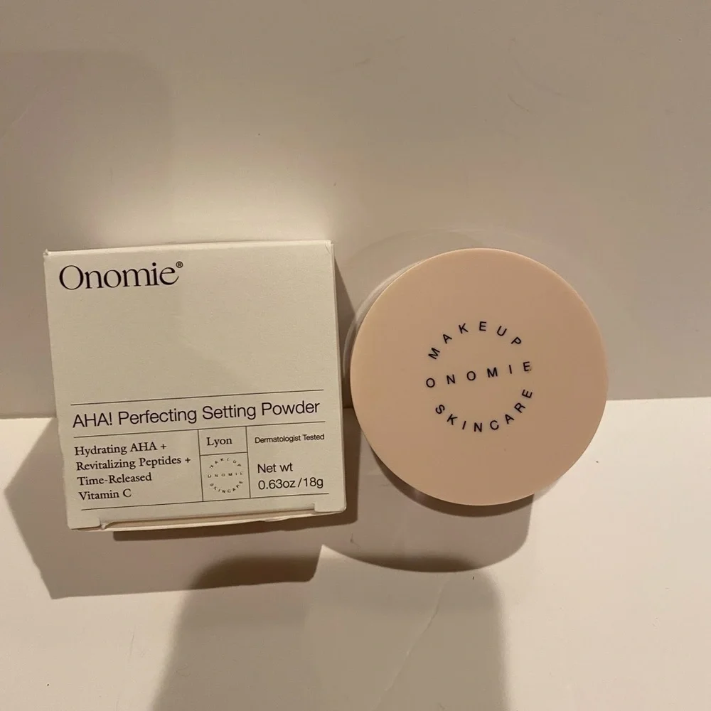 NWT ONOMIE AHA! Perfecting Setting Powder (18g) Full Size